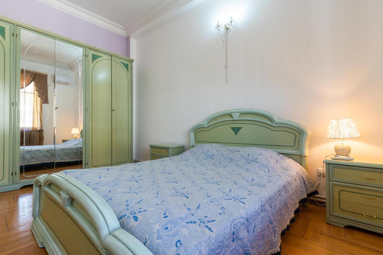 center 4 you Hotel Tiflis Exterior foto